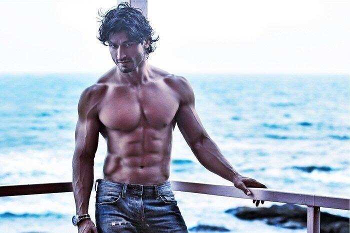 Best Six Pack Abs Of Bollywood