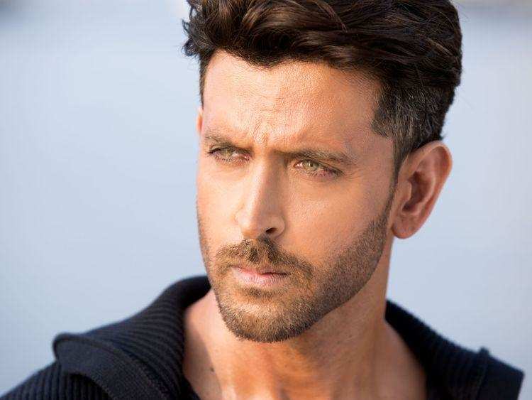 Hrithik Roshan Loses His Cool with the Doorman at a Hospital