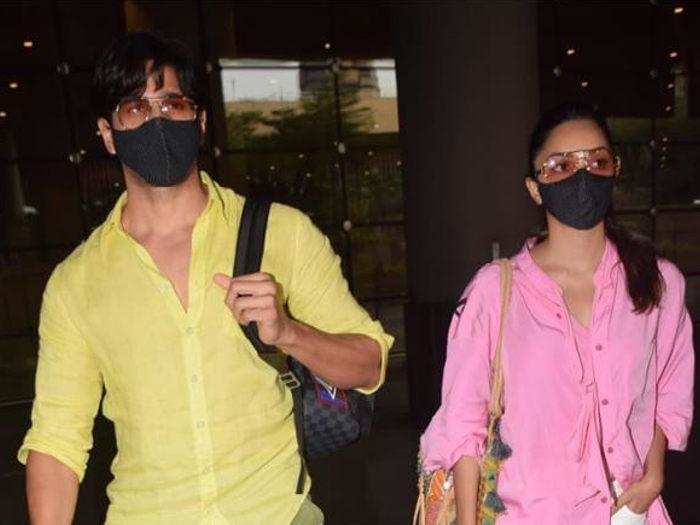 Sidharth Malhotra and Kiara Advani Return to Mumbai from Maldives Vacay