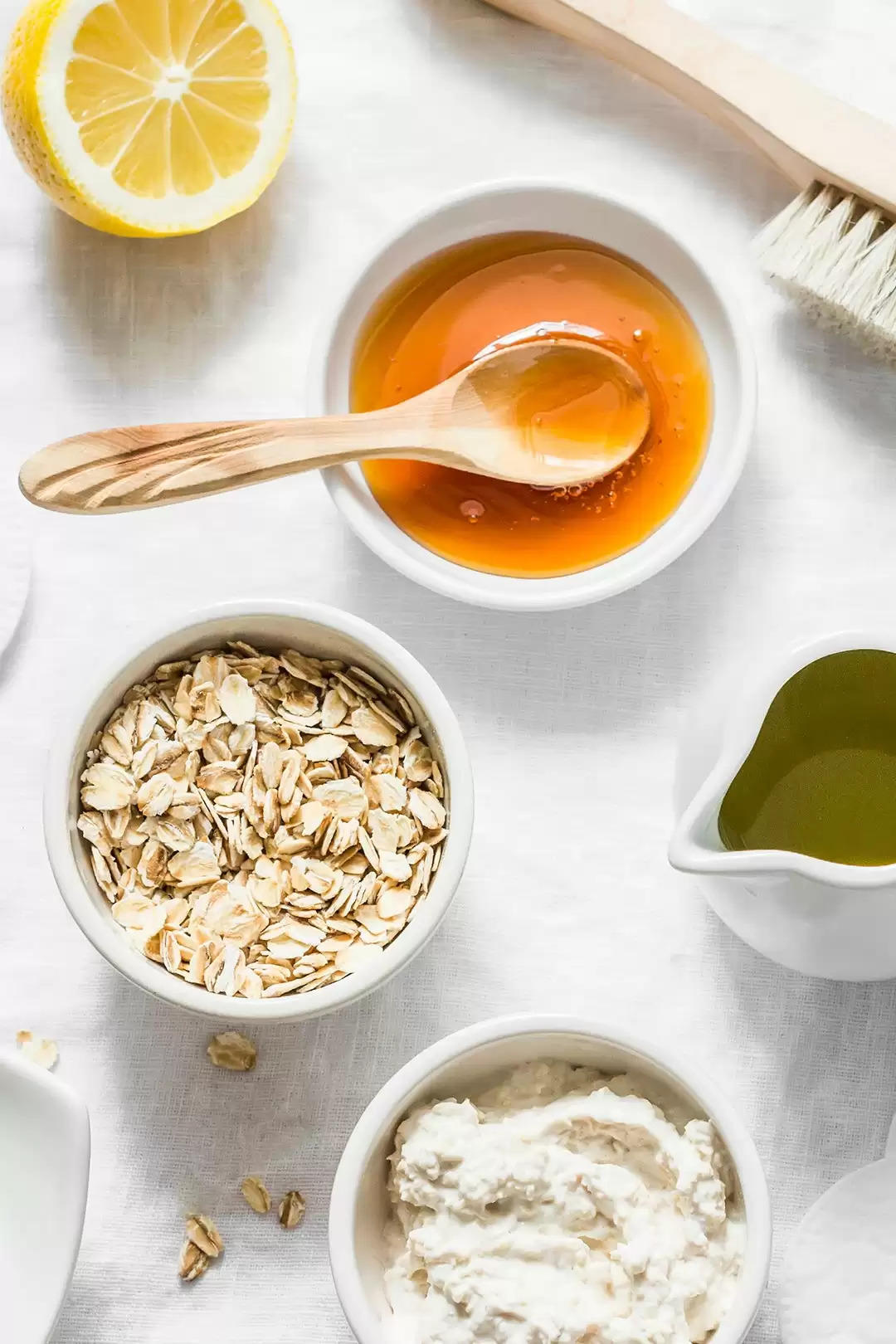 Honey with oats face pack