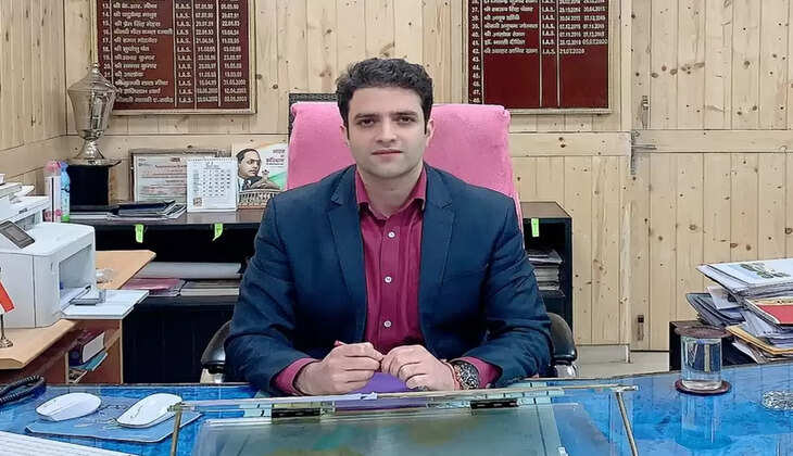 IAS Athar Aamir Khan