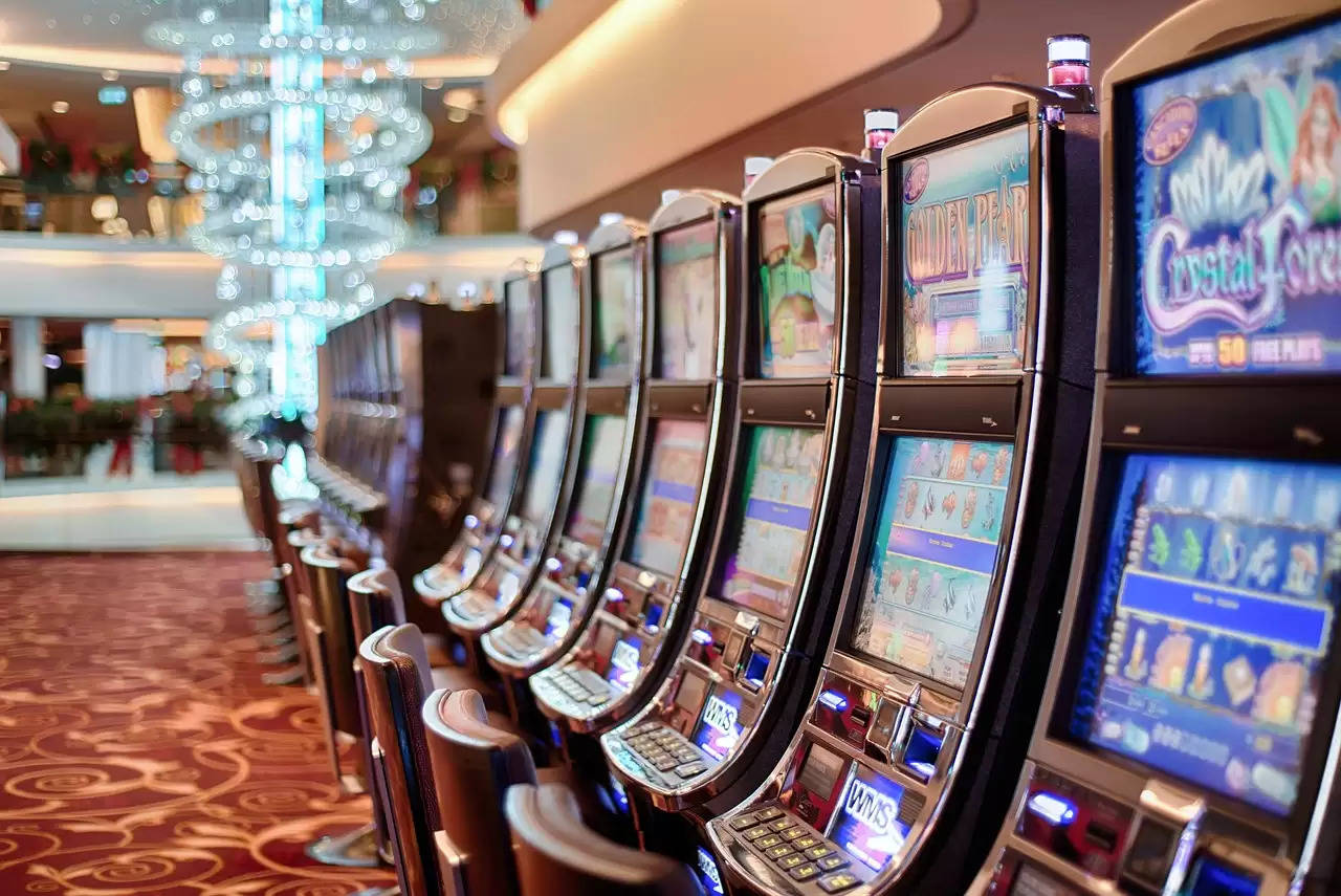 From Las Vegas to Your Screen: Exploring the Most Popular Jackpot Slots
