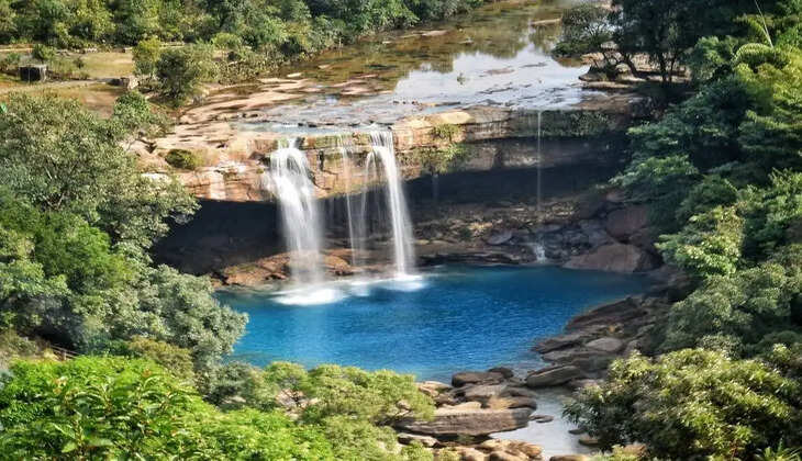 waterfall in meghalaya
