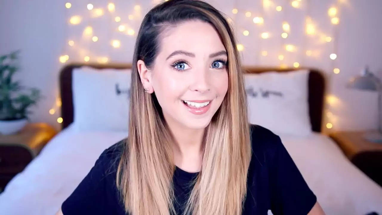 Top 10 Most Beautiful Female YouTubers