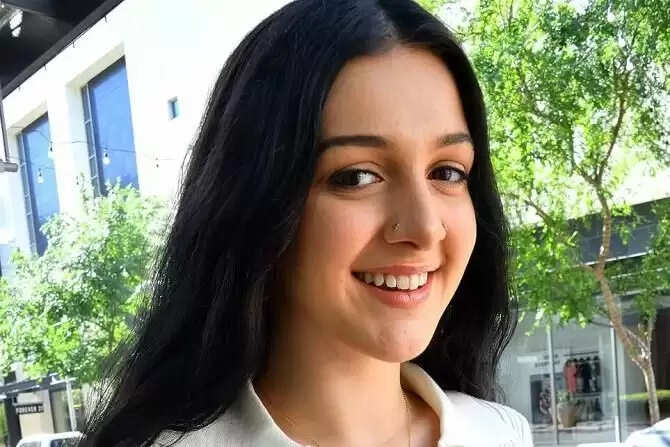 April Valentino Biography, Height, Wiki, Age, Height, Career, Net Worth In 2025