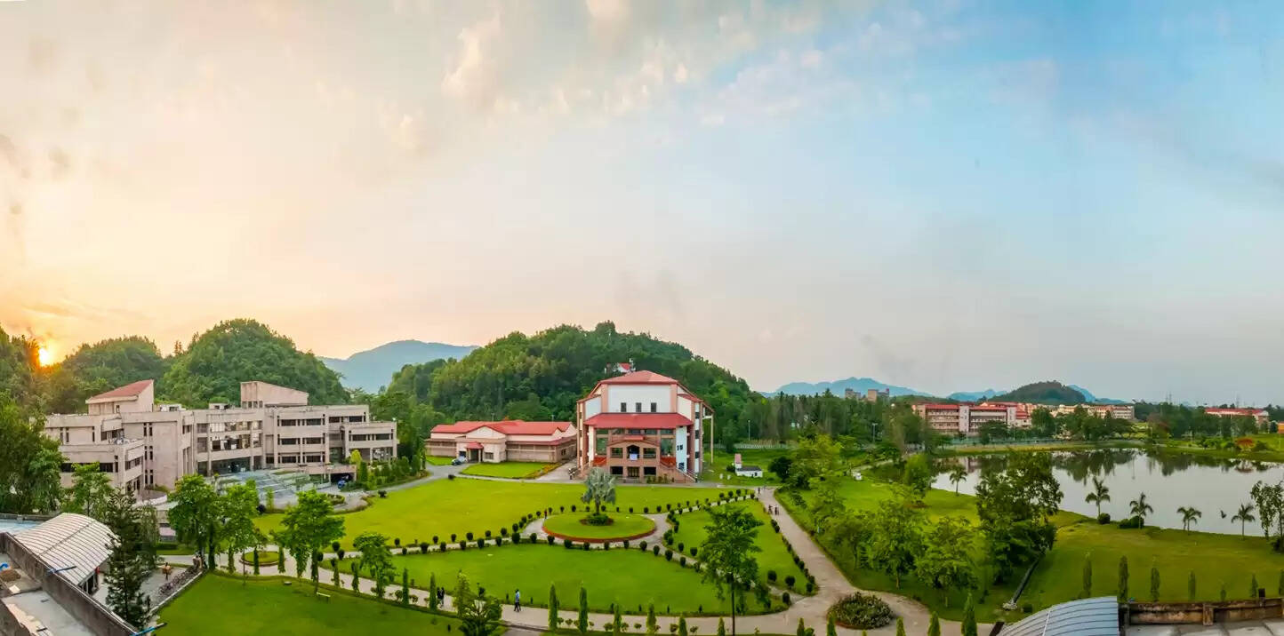 Top 15 Most Beautiful College Campus In India In 2025
