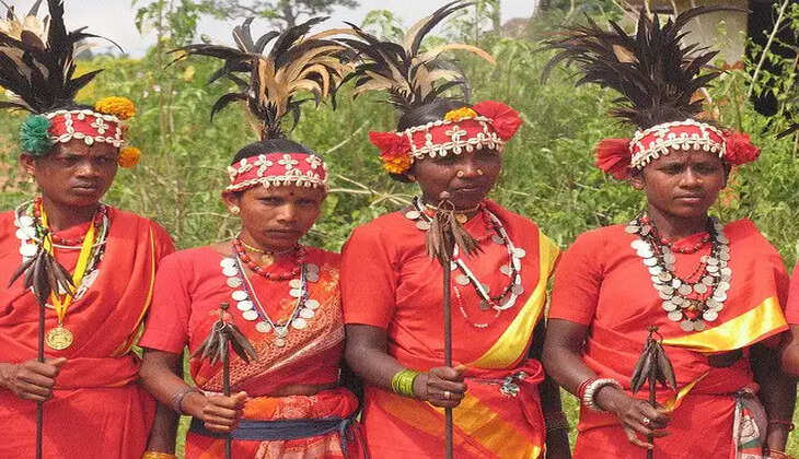 Traditional Dress Of Chhattisgarh For Men & Women With Pics