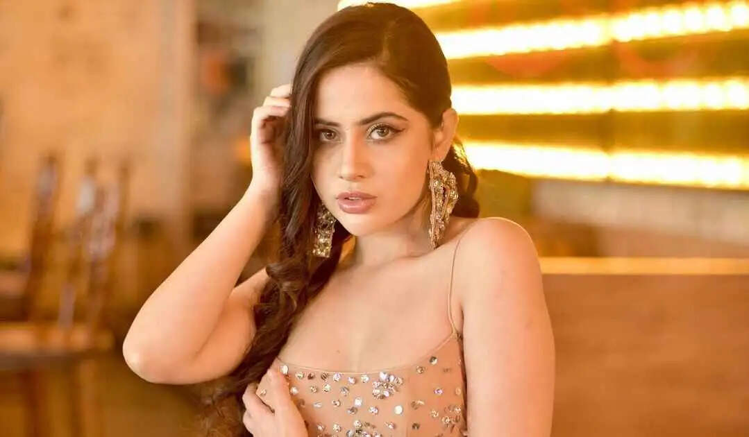 Urfi Javed, Size, Height, Weight, DOB, Boyfriend, Husband, Family, Biography In 2026