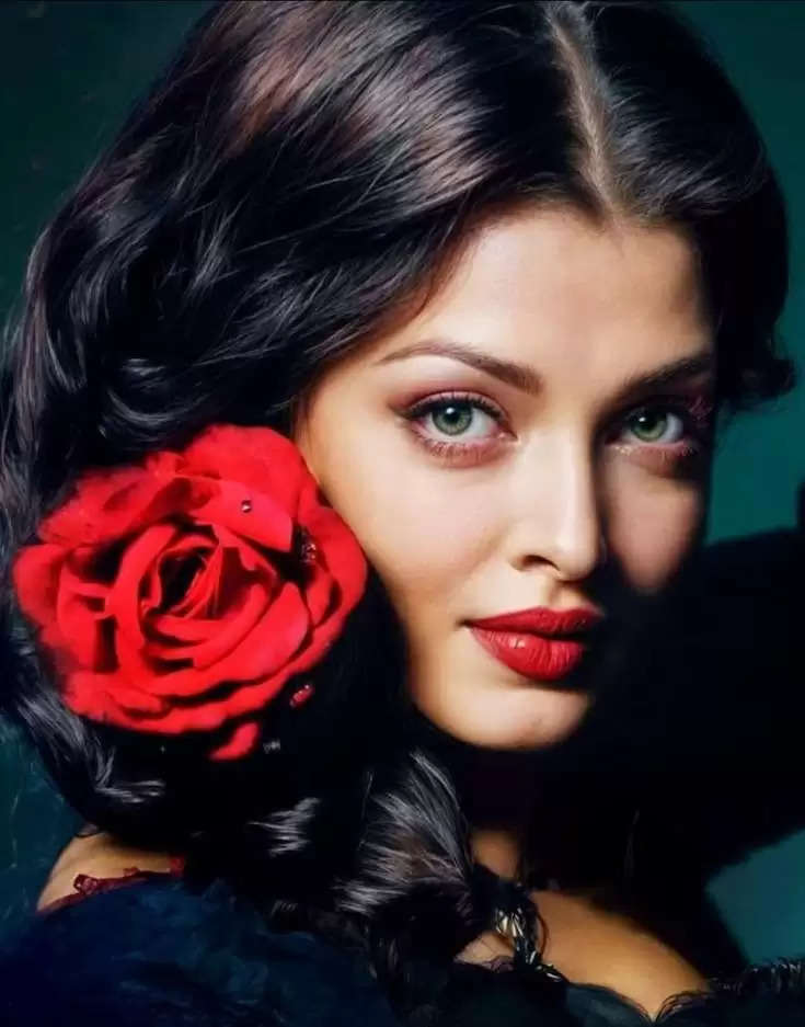 Top 10 Most Beautiful Indian Actresses of All Time