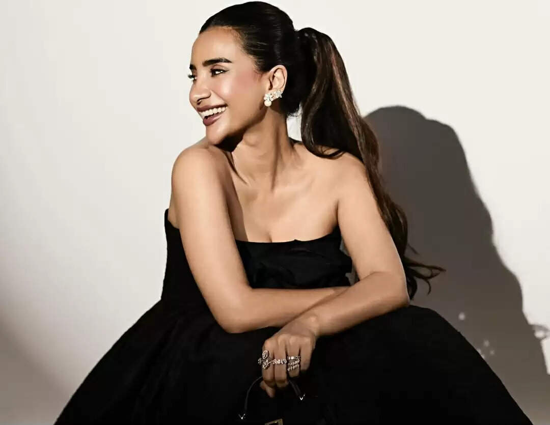 Patralekha Biography, Age, Height, Weight, Family, Husband, Career, Net Worth In 2025