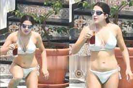 Sara Ali Khan Wears a White Bikini for Holi Party at Kareena Kapoor, Saif Ali Khan's House