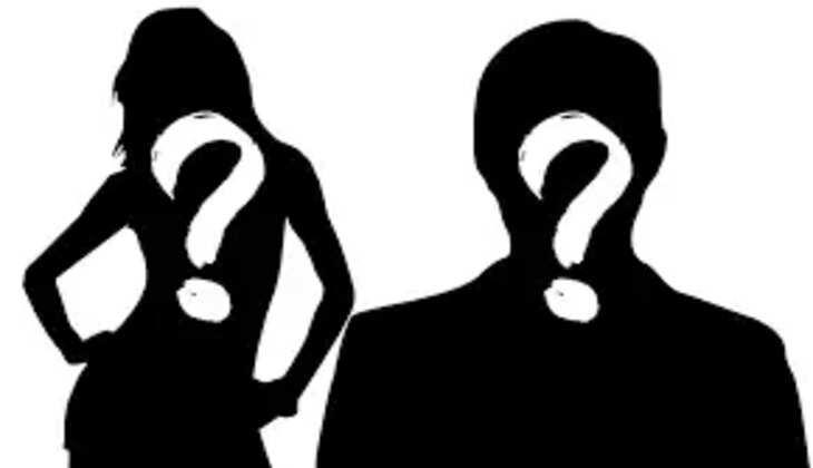 Bollywood Blind Item In Hindi