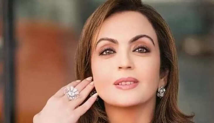  Nita Ambani Age, Height, Weight, Boyfriend, Family, Biography