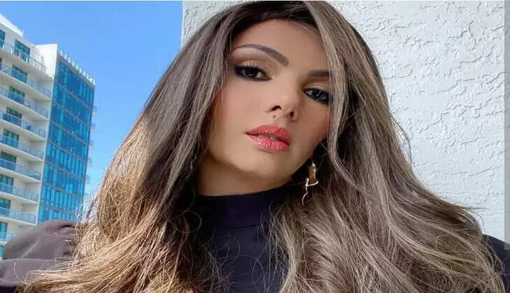 Somy Ali Shares a Strong Bond with Manish Koirala Says "She was the Only One Who Stood By Me in Bollywood"