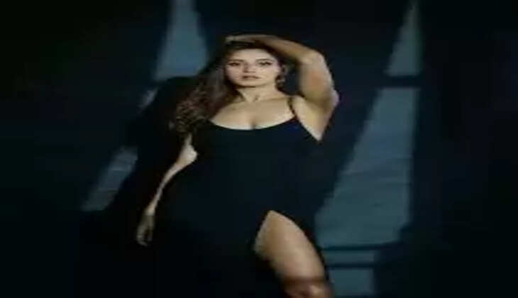 Shakti Mohan Age, Boyfriend, Family, Net Worth, Biography