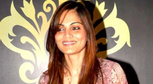 Alvira Khan Age, Family, Husband, Biography 