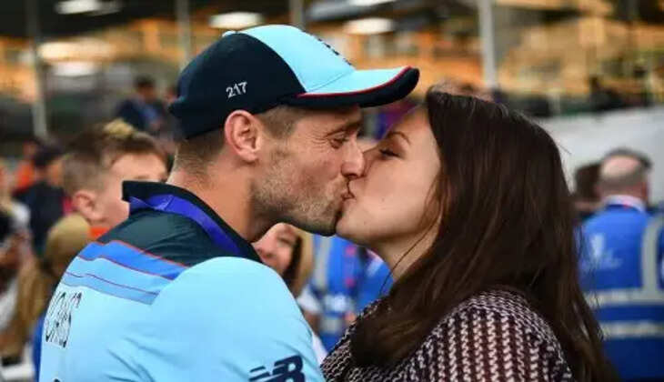 Who Is Chris Woake's Wife?