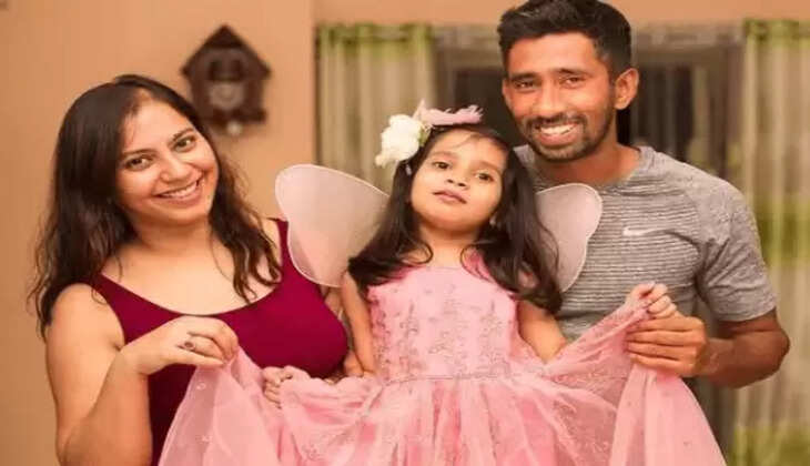 Romi Saha Biography, Age, Wife, Family, Net Worth 