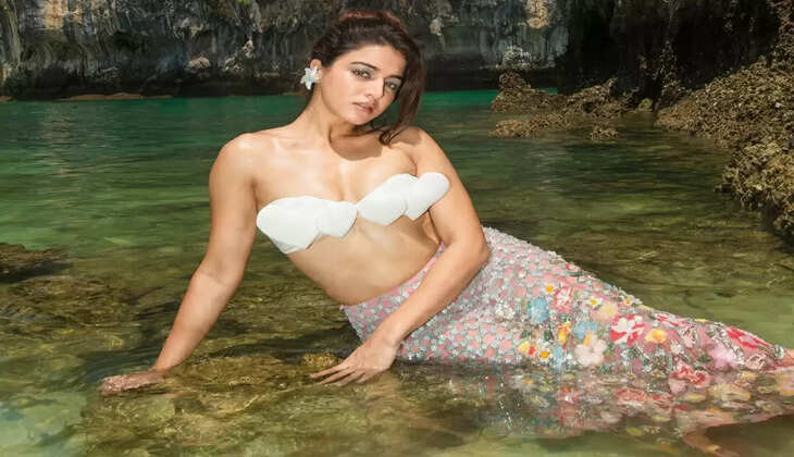 Wamiqa Gabbi Age, Height, Weight, Size, Boyfriend, Family, Biography In 2025