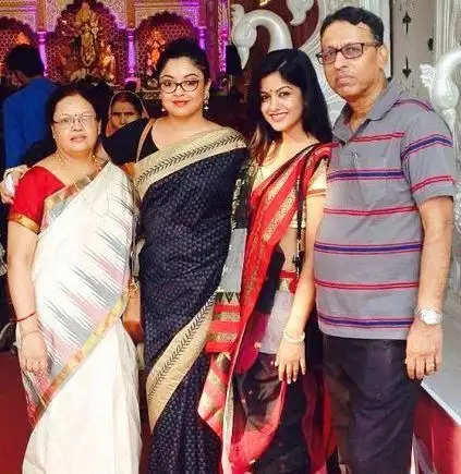 Tanushree Dutta's Mother Shikha Dutta Wiki, Husband, Family