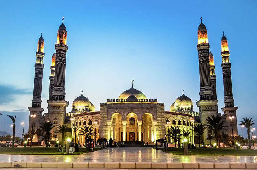 Here's the list of Top 10  Largest Mosques In The World