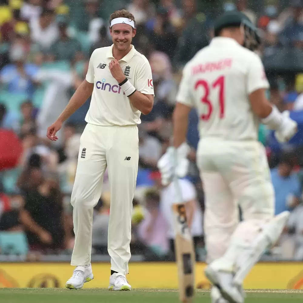 Stuart Broad getting out David warner in Ashes 2023
