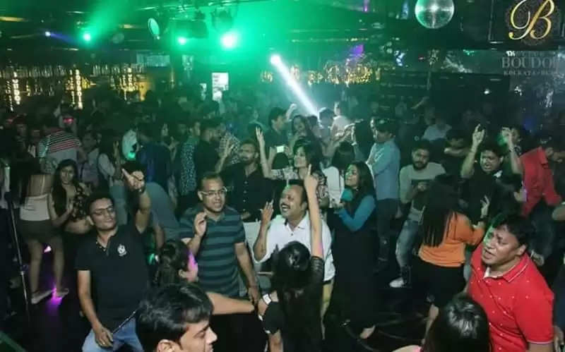 Top 5 Dance Bars In The Kolkata City