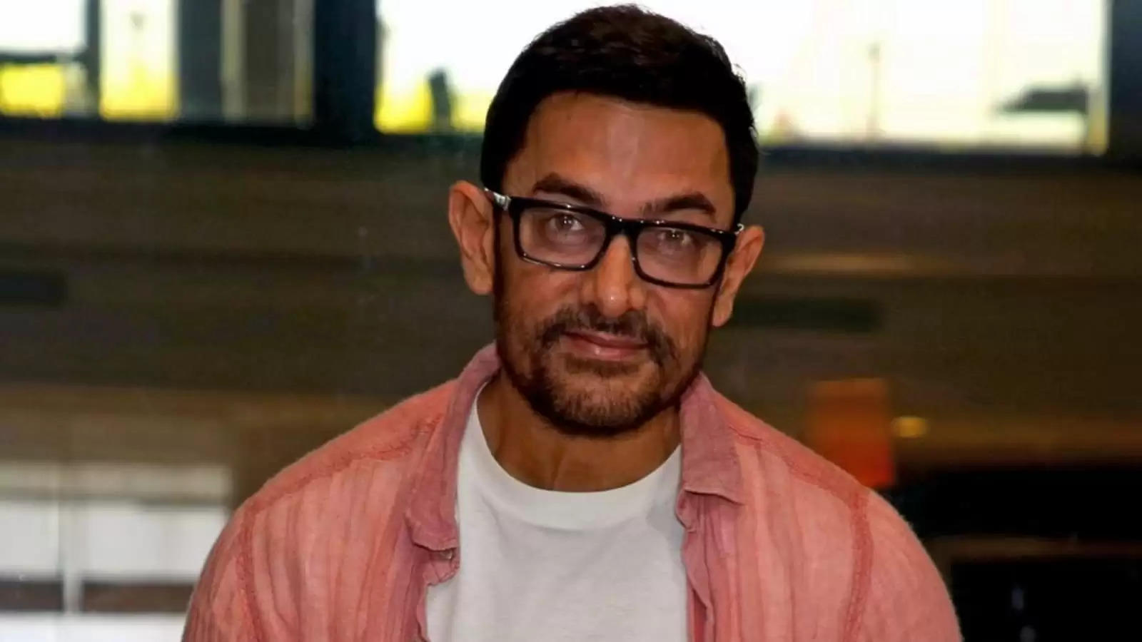 : An FIR Has Beed Filed Against Unnamed Person For Making A Deepfake Video Of Aamir Khan!!!
