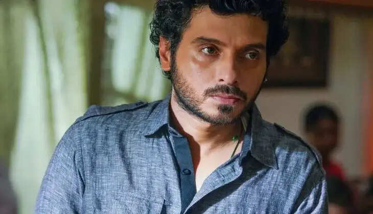 Divyenndu Sharma Biography In 2025