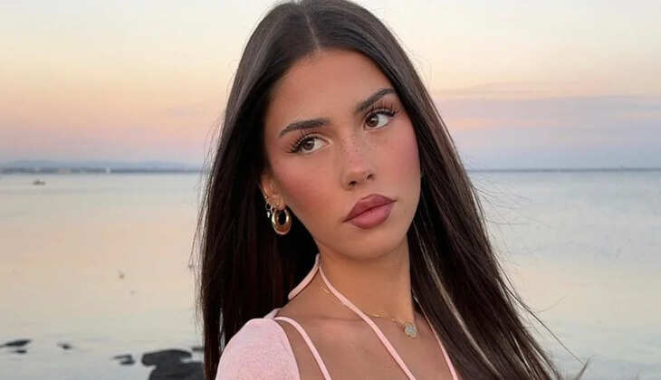 Leah Halton Age, Family, Photos, Biography 