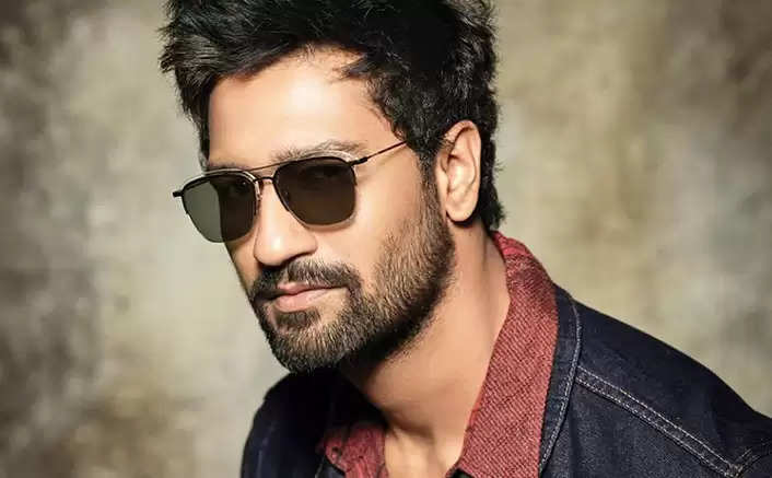  Vicky Kaushal Net Worth, Income, Age, Height , Bio In 2023
