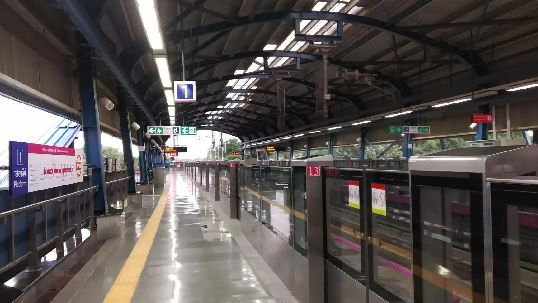 Know About GB Road Nearest Metro,Travel Guide