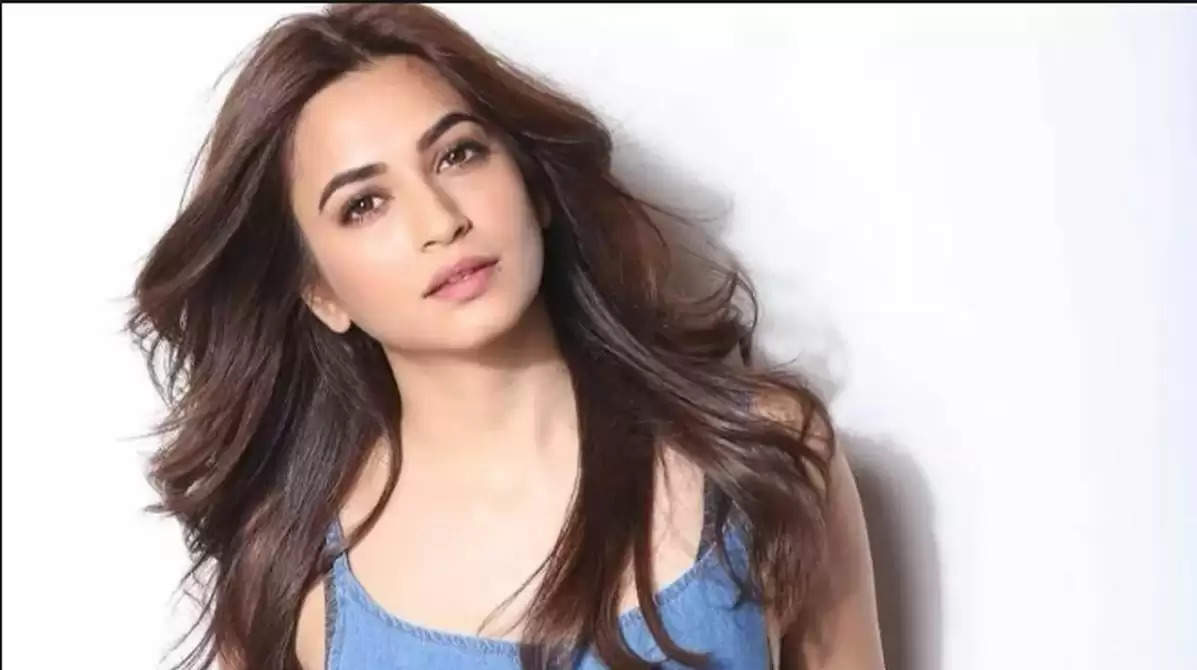 Kriti Kharbanda Biography, Age, Height, Career, Net Worth