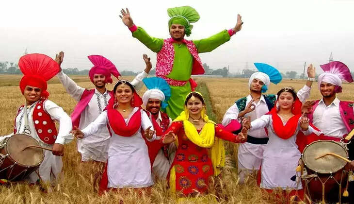 Top 10 Types Of Punjabi Folk Dances