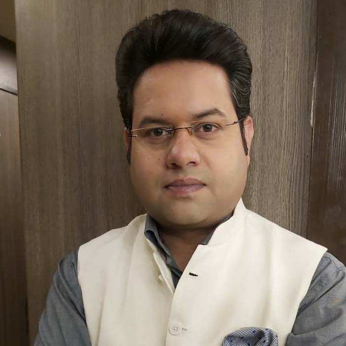 News Anchor Saurav Sharma Age, Wiki, Wife, Family, Net Worth, education