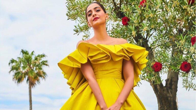 Latest Fashion Trend – Off Shoulder Dresses