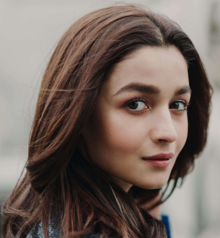 Alia Urges Citizens To Adopt Sustainable Fashion