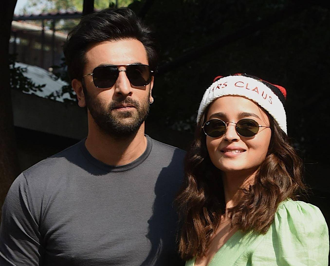 Randhir Kapoor Refuses Alia And Ranbir’s Engagement Rumours