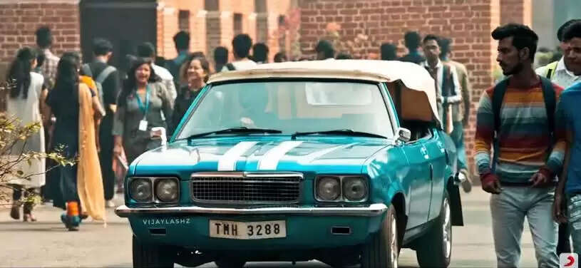 Top 15 Bollywood Travel Songs for your Road Trip Playlist till 2021