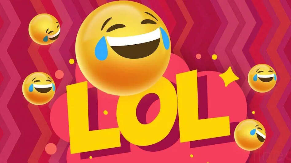 Top 20 Funniest Bollywood Dialogues Till 2022