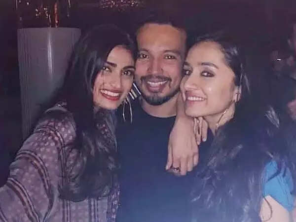 When Rakesh Shreshtha - Rohan's Father Spoke About Shraddha Kapoor