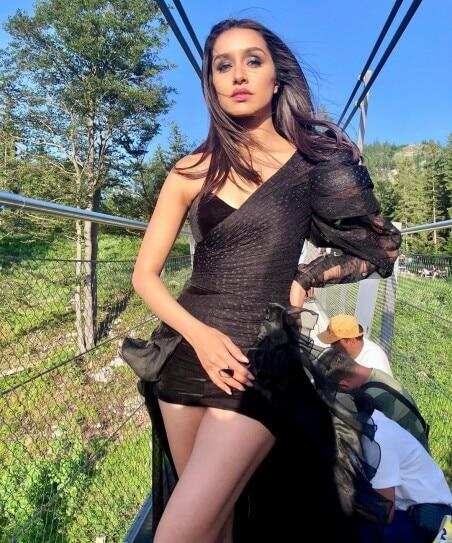Amid Breakup with Rohan Shrestha, Shraddha Kapoor says ‘Aur Sunao’
