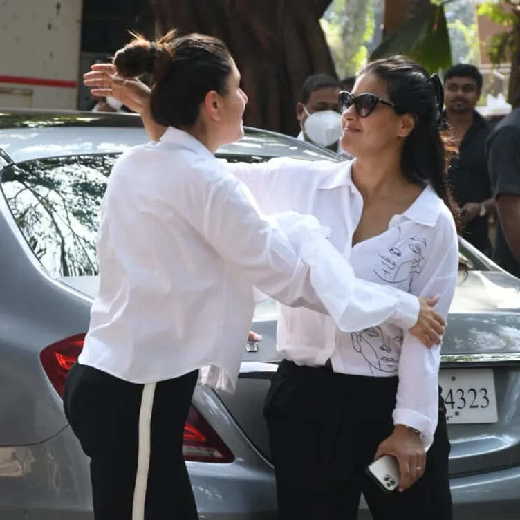 Kareena Kapoor Khan & Kajol hug each other as they Reunite in the City; Anyone Missing K3G here?