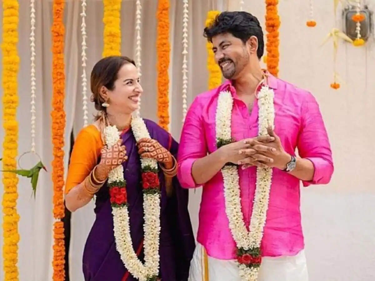 When Actor Karthik Kumar married Amrutha Srinivasan-Who Was 16 Years Younger Than Him