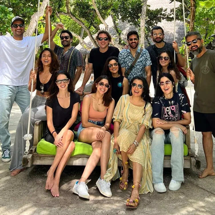 Katrina Kaif, Vicky Kaushal, Sunny, Sharvari & Gang are all Smiles in New Pics from their Maldives Vacay