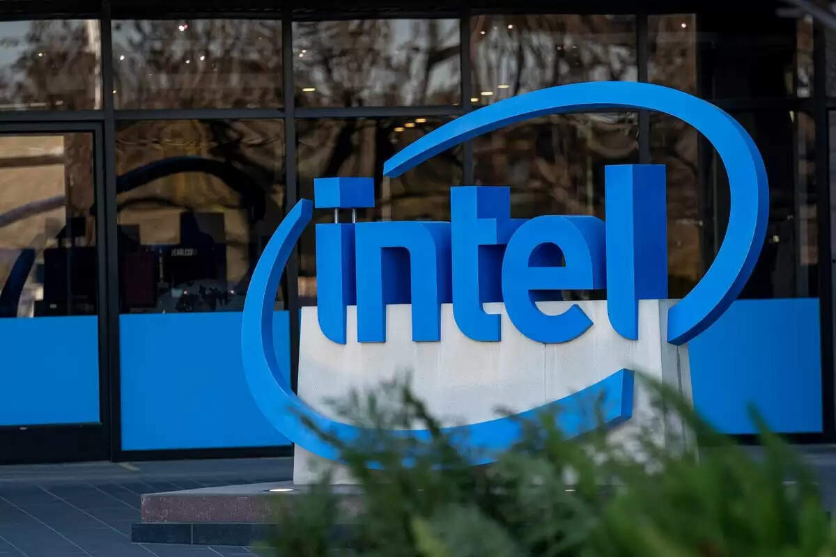 Intel wants to help make Windows play friendly with both Android and iOS