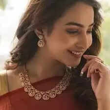 Look Uber Chic with Gold Chain Necklace for Women