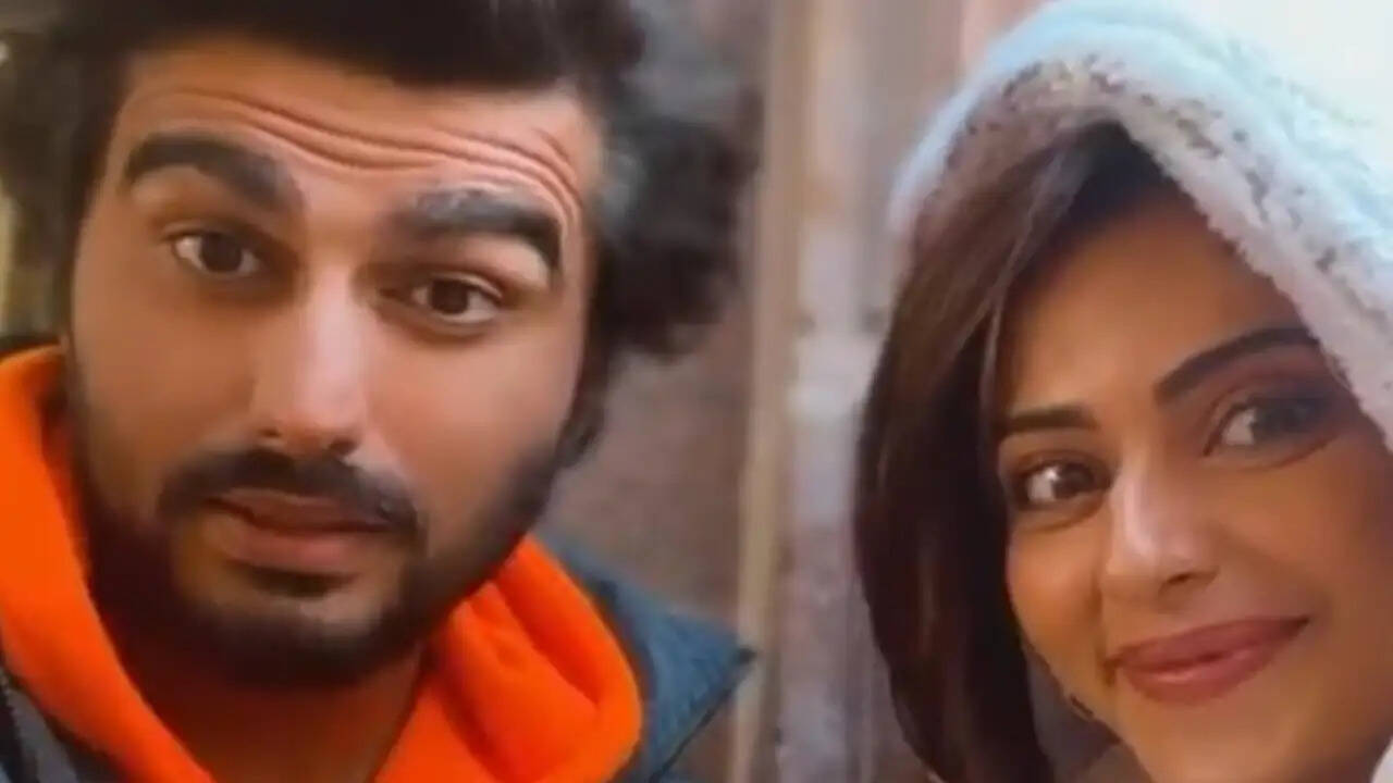 Rakul Preet Singh's Scotland Diaries Continue; Enjoys Hot Chocolate with Arjun Kapoor