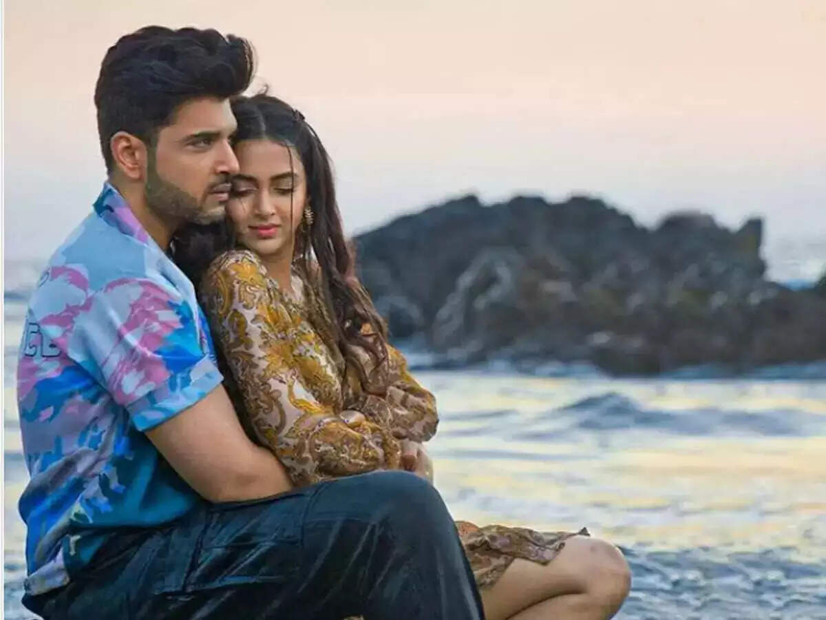 When Karan Kundra Was Trolled For Dating Tejaswi Prakash & For Being “Over Dramatic”