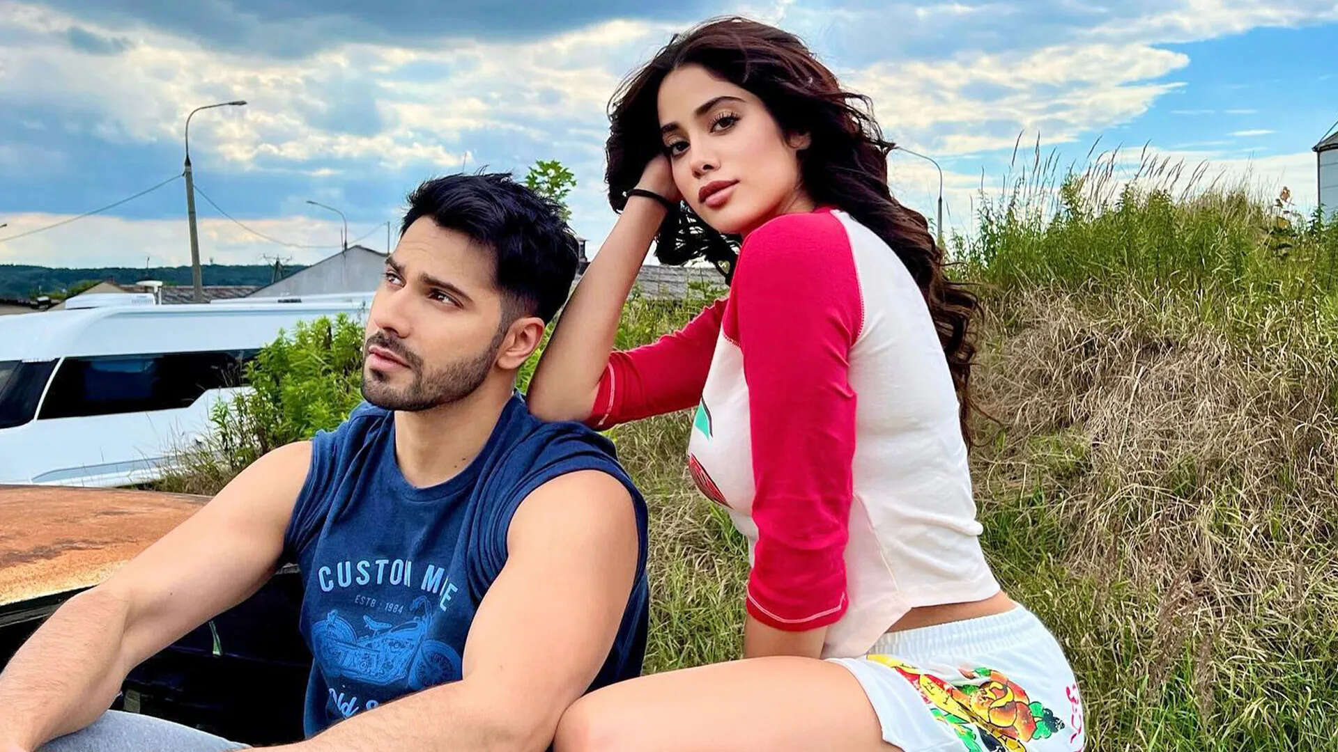 Janhvi Kapoor has the Perfect Caption for Varun Dhawan’s Picture and it will Leave you in Splits